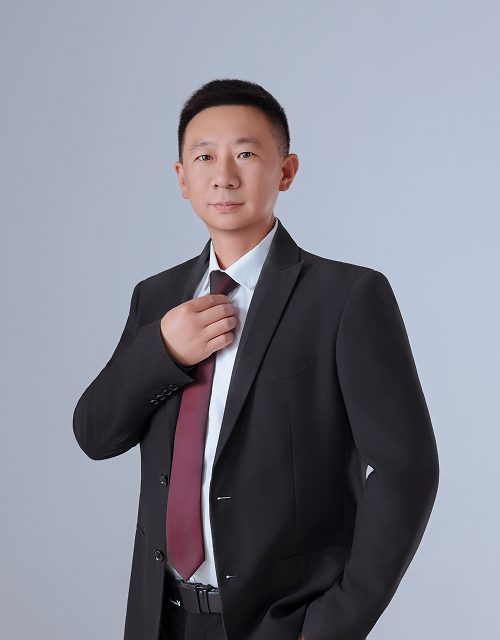 李强